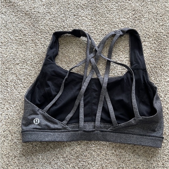 Lululemon bra Free to be Serene - Picture 2 of 2